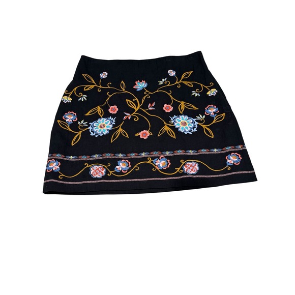 LOFT Black Embroidered 100% Cotton Lined Mini Skirt 12 Floral Side Zip - Picture 2 of 11